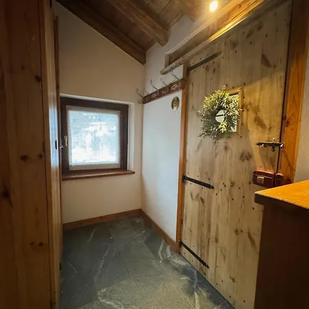 We Are 4810 La Corde D'escalade Apartment *